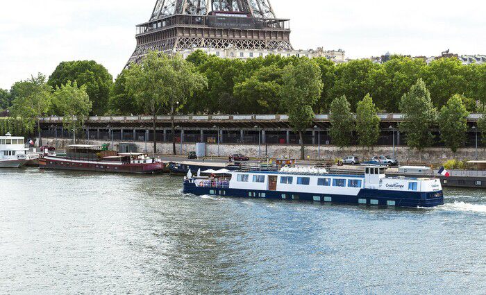 Shore excursions and activities on MS Raymonde